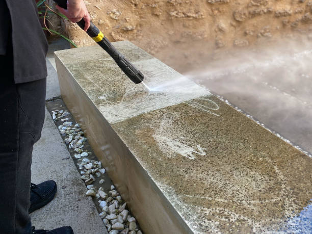 Best Deck Pressure Washing  in Sharon, WI